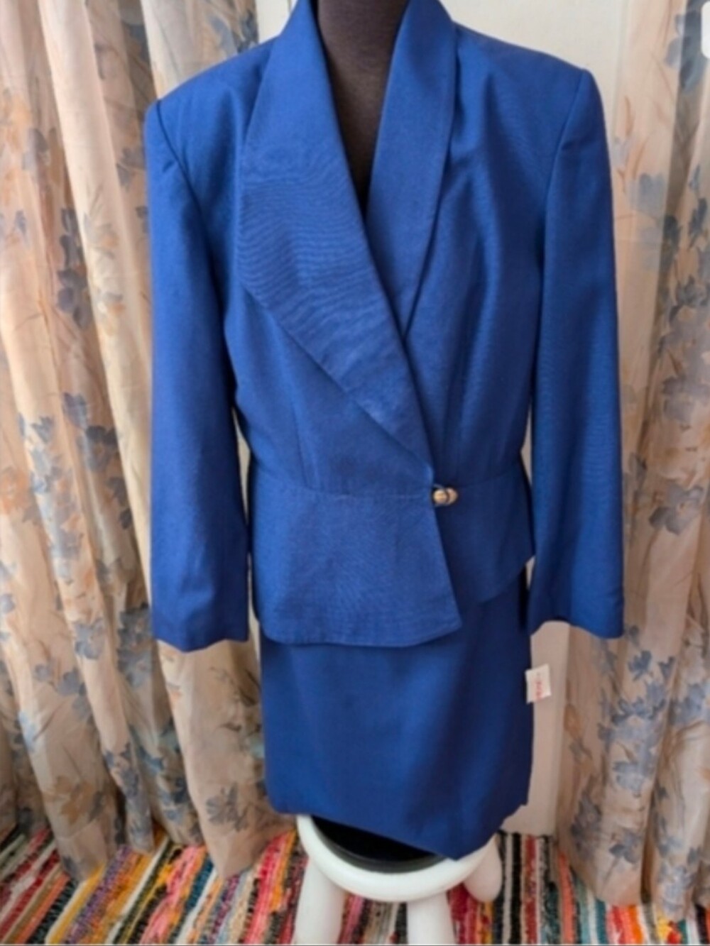 Elegant NEW Vintage Blue Alfred Nipon 2 pc suit